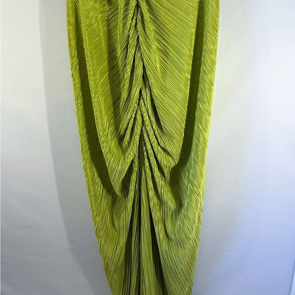 Good American Always Fits Plisse Ruched Maxi Dress Chartrusse Size 3-4 - Picture 5 of 7